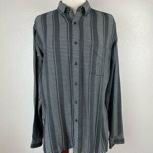 Koman Button Down Dress Shirt Size L (16-16.5) EUC